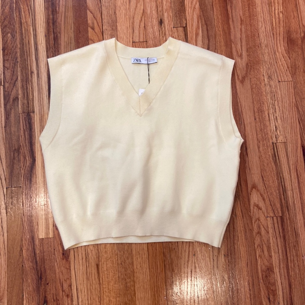 ZARA light yellow knit vest